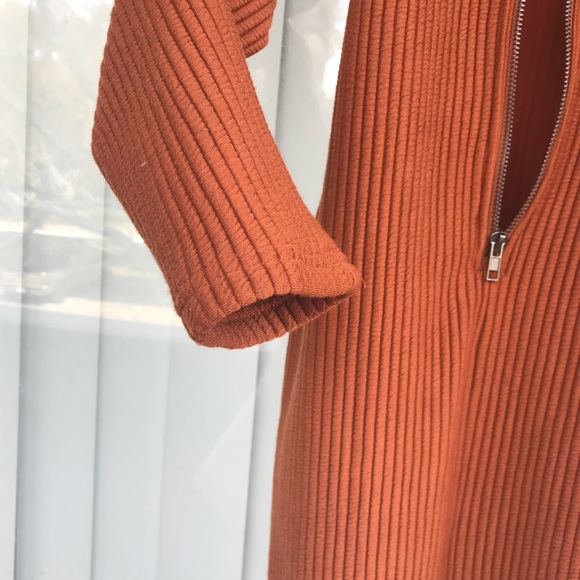 Fall-ready 🍂 Rust Open Cold shoulder Mini Textured dress L - Picture 4 of 8